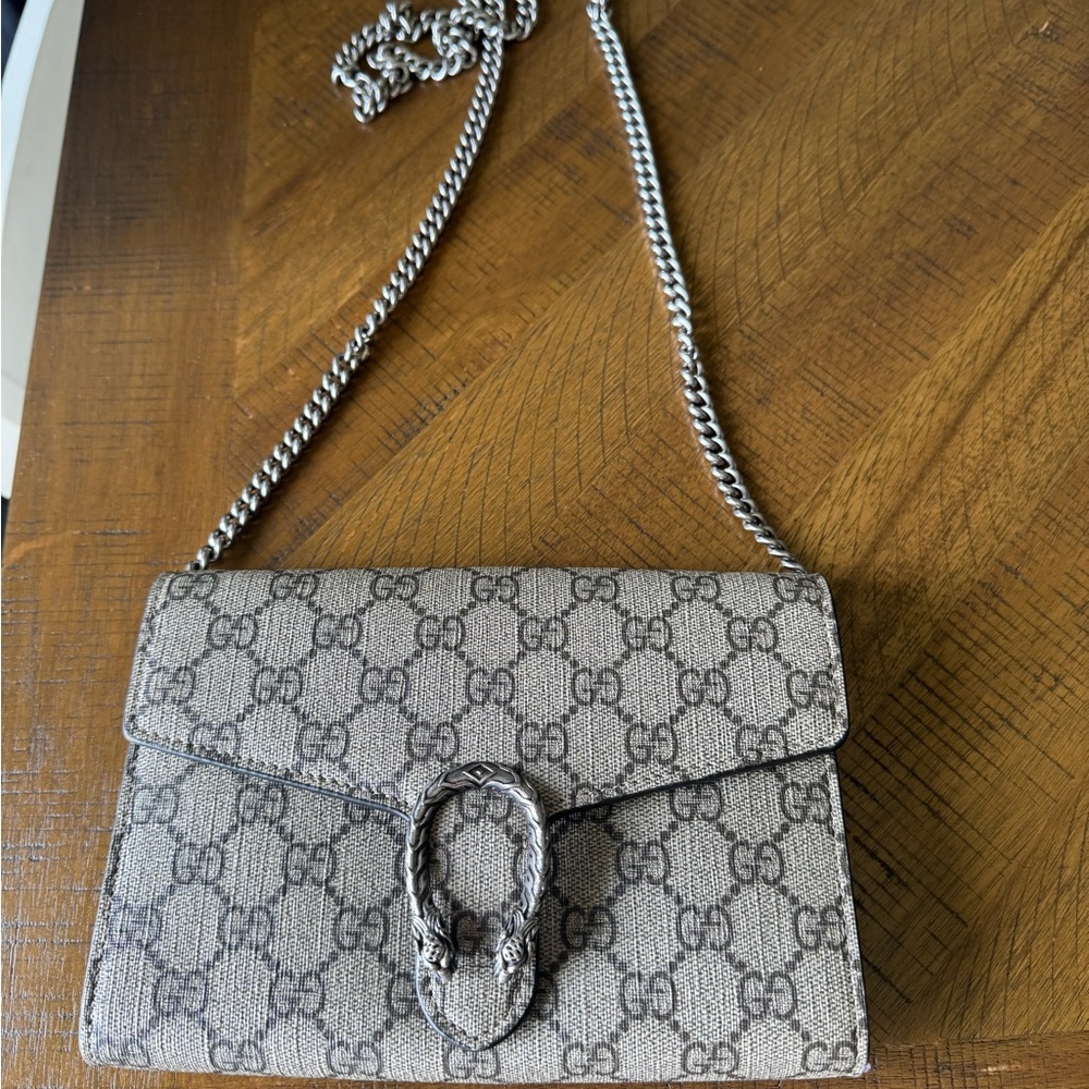 Gucci Dionysus Wallet on Chain